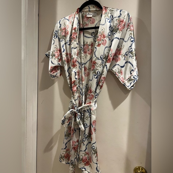 Matching vintage robe set. With slip and matching sash! - Picture 4 of 5